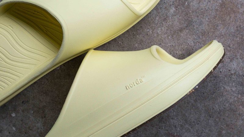 The norda 008 Recovery Shoe features dual-density foam and Vibram Ecostep EVO outsole.