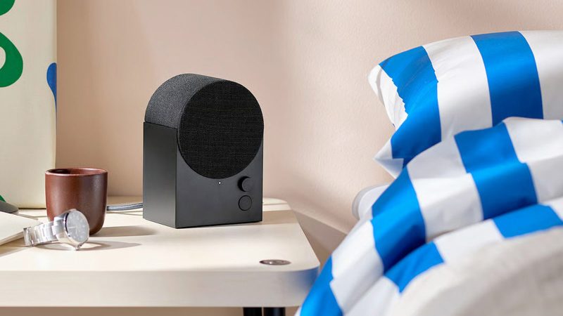 IKEA Blomprakt and Nattbadd Bluetooth speakers in black, pink, and yellow with Spotify Tap and Matter compatibility, stylish retro design, and smart home integration.