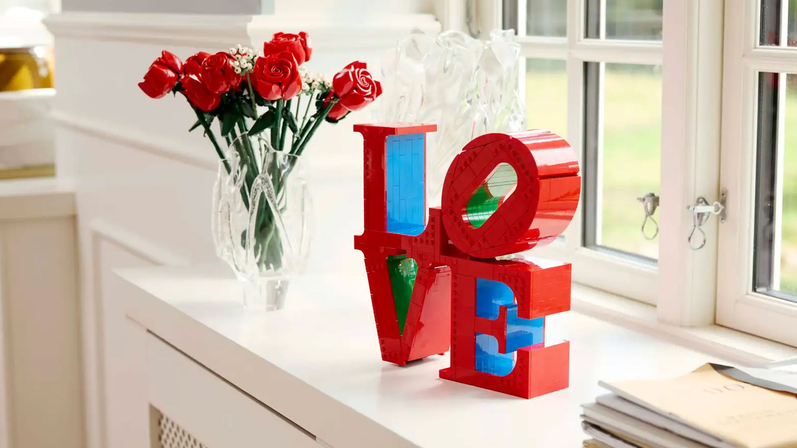 Robert Indiana’s iconic LOVE sculpture recreated in LEGO bricks—a bold art piece in the Best LEGO Sets for Adults 2025.