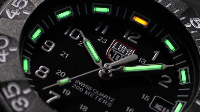 Luminox Navy SEAL Original 3001 Dive Watch with 43mm CARBONOX™ case, Swiss quartz movement, 200M water resistance, and 25-year constant glow.