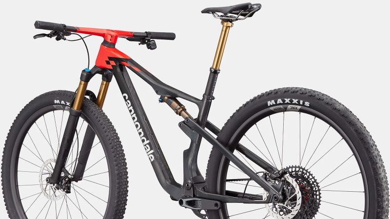 Cannondale’s Scalpel 1 carbon fiber cross-country mountain bike boasts aggressive geometry and race-ready performance.