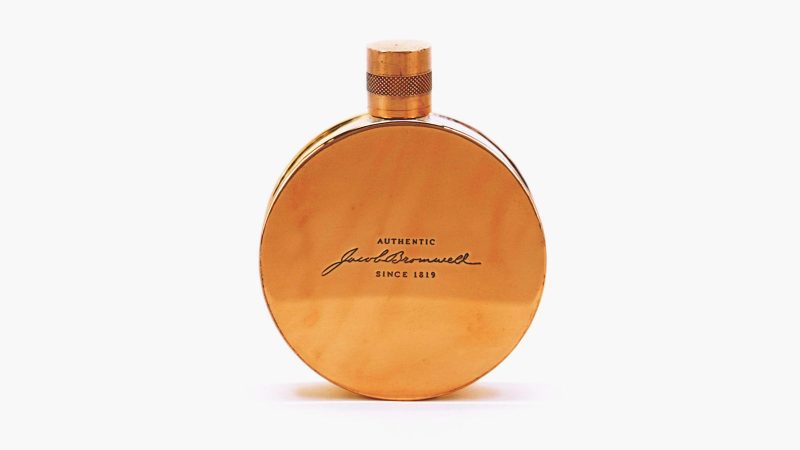 The Jacob Bromwell Kentucky Round Flask is handcrafted from pure copper with a timeless round design, built to elevate whiskey carrying with heritage and style.