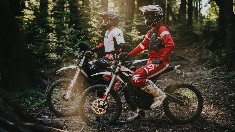Zero Motorcycles X Line electric bike showcases its aggressive design, cutting-edge tech, and futuristic performance features built for high-speed urban riding.