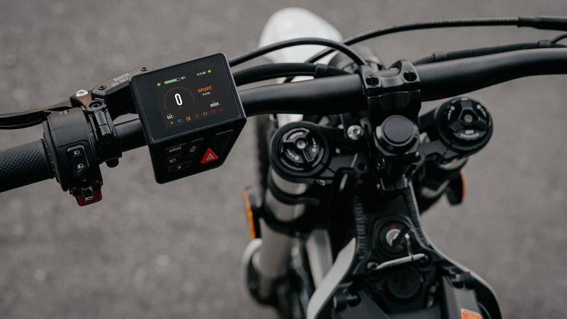 Zero Motorcycles X Line electric bike showcases its aggressive design, cutting-edge tech, and futuristic performance features built for high-speed urban riding.
