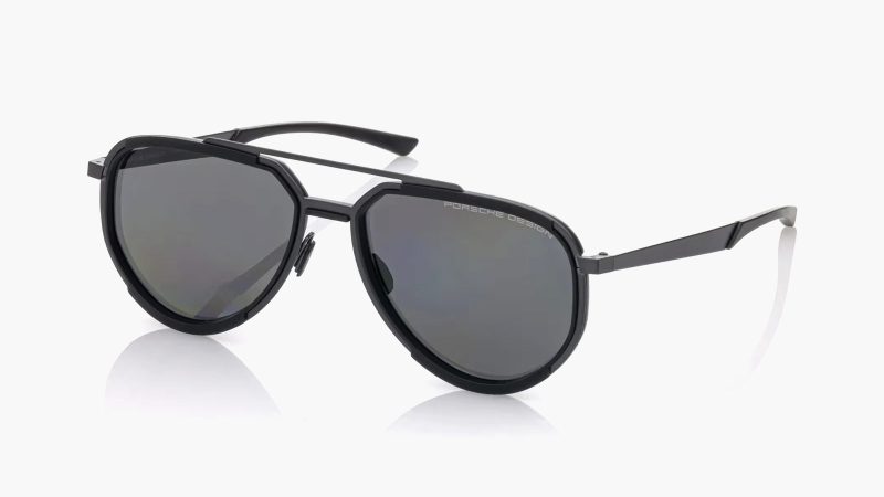 Porsche Design P´8994 sunglasses feature a hybrid stainless steel and RXP® frame with VISION DRIVE™ polarized lens technology.