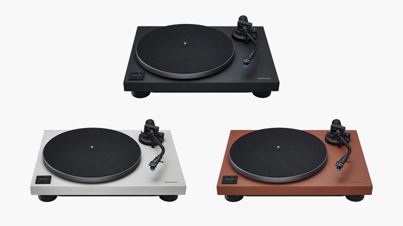 Technics SL-40CBT Bluetooth turntable with direct-drive motor, HDMI-like MDF chassis in Terracotta, integrated phono stage, and stylish modern finish.