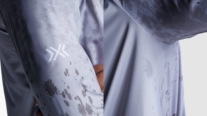 X-Bionic COREFUSION Run Shirt – high-performance men’s running shirt engineered with advanced sweat-management, breathability, and endurance-boosting design.