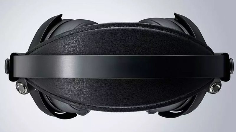 Yamaha YH-4000 and YH-3000 headphones feature a sleek design, a premium build, and studio-quality sound performance.