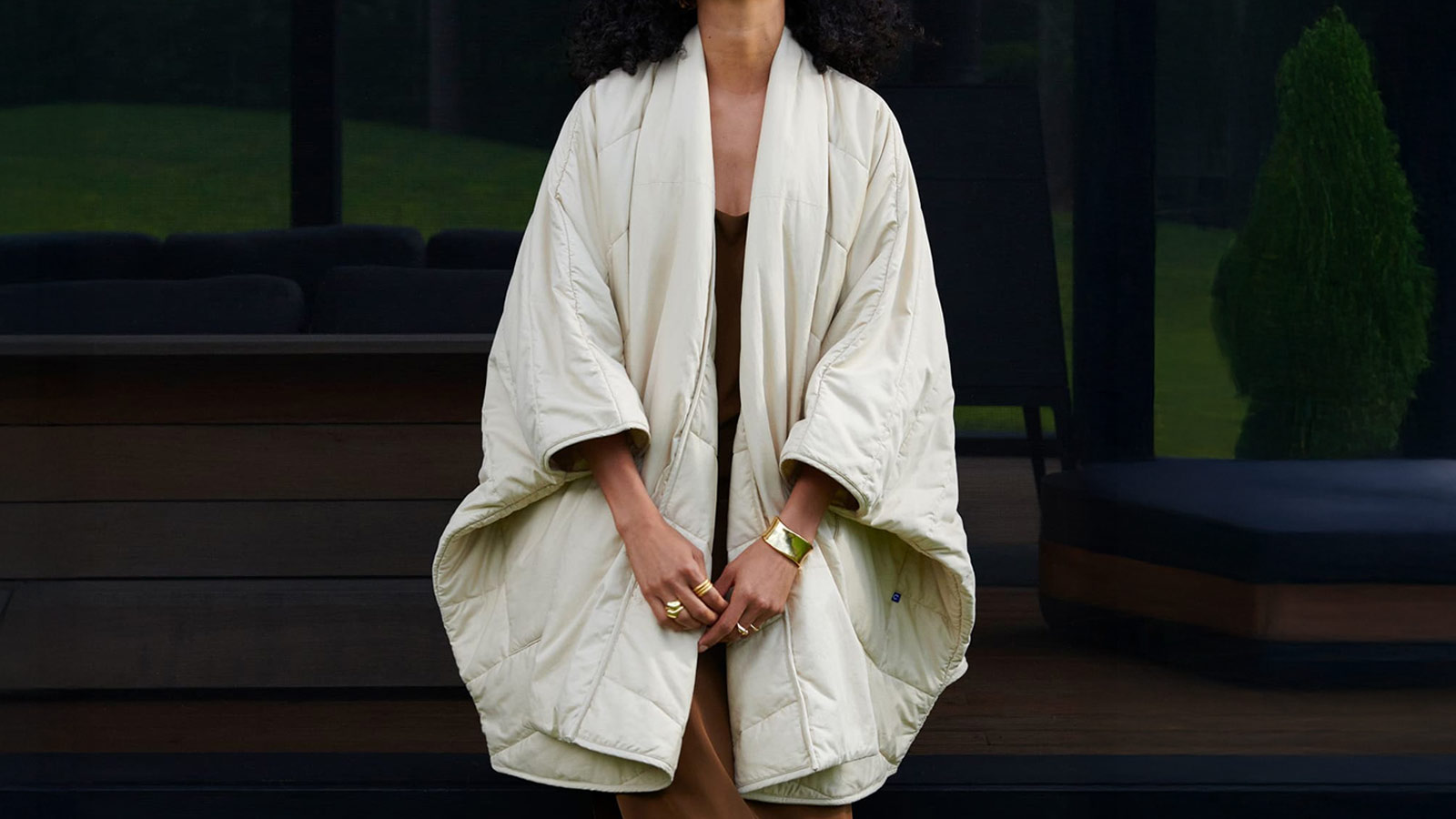 Casper Blanket Robe in ivory, a wearable-blanket style robe redefining comfort for men’s loungewear.