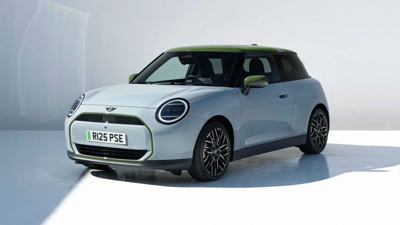 The MINI Paul Smith Edition in Inspired White with contrast Nottingham Green roof and Paul Smith’s signature stripe details.