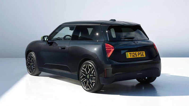 The MINI Paul Smith Edition in Inspired White with contrast Nottingham Green roof and Paul Smith’s signature stripe details.