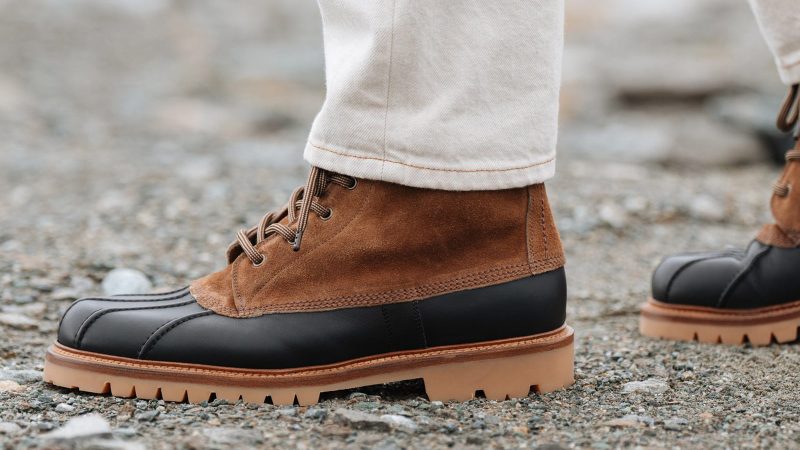 The Velasca Alpée Hiking Boots are premium Italian-made suede and calf-leather hiking boots with a Vibram lug sole.