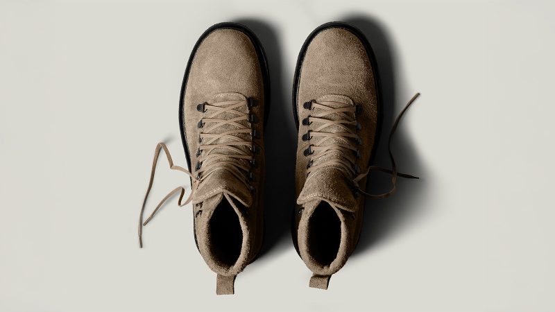 hardgraft Big Boots in premium vegetable-tanned Italian leather with rugged crepe sole and over-tongue lacing, handcrafted in Italy.