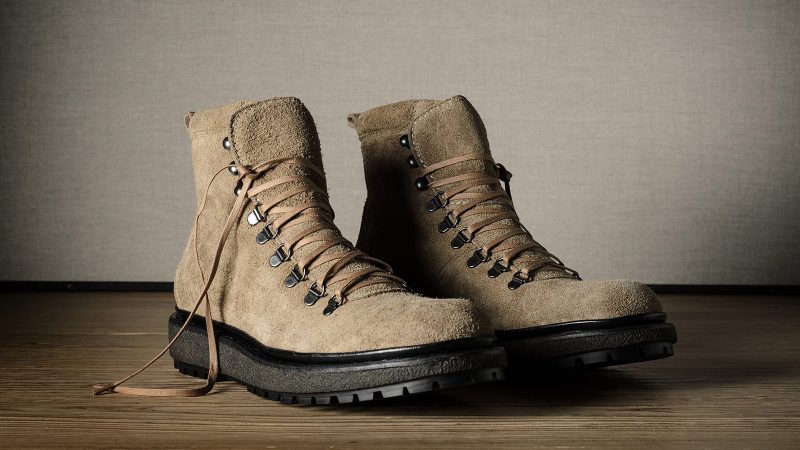 hardgraft Big Boots in premium vegetable-tanned Italian leather with rugged crepe sole and over-tongue lacing, handcrafted in Italy.