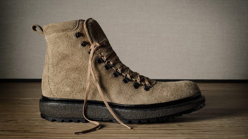 hardgraft Big Boots in premium vegetable-tanned Italian leather with rugged crepe sole and over-tongue lacing, handcrafted in Italy.