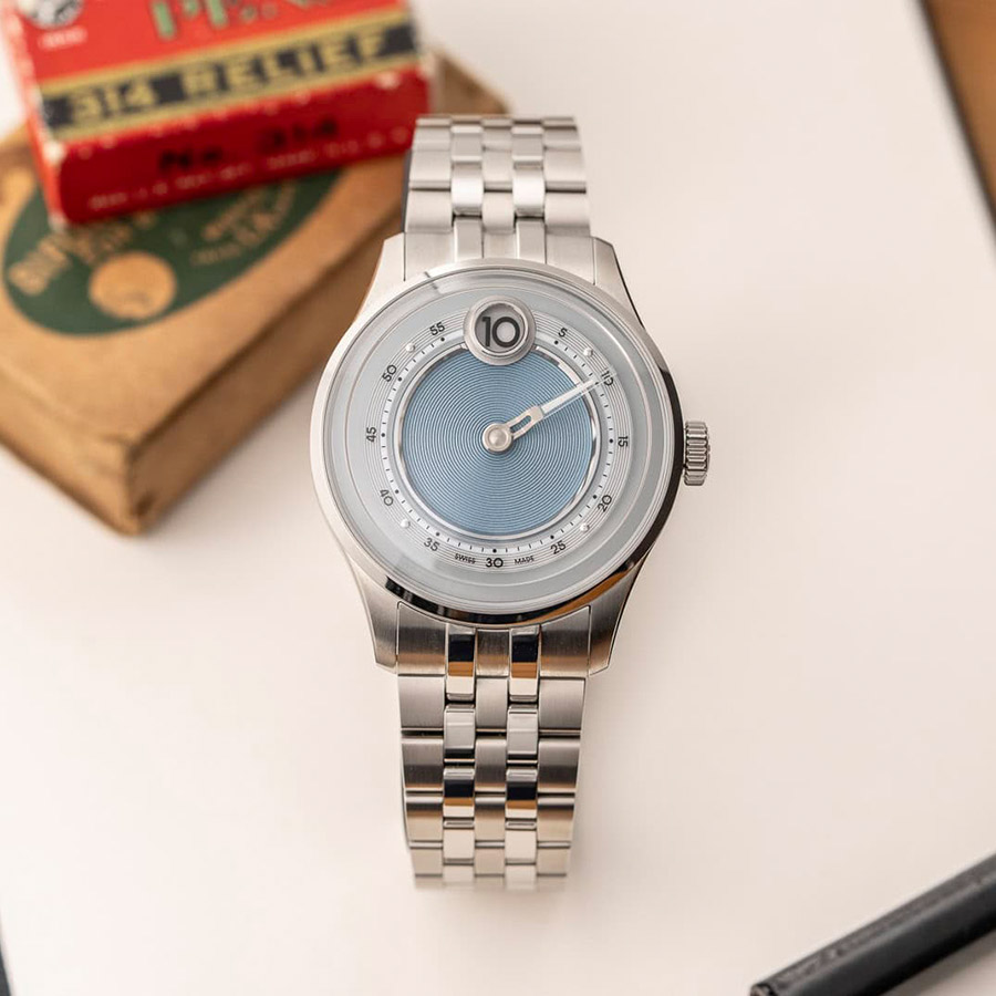 Christopher Ward C1 Jump Hour Mk V