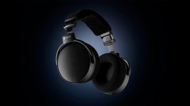 The HEDD Audio HEDDphone D1 flagship headphones feature angular industrial design, full-range AMT drivers, and premium headband construction.