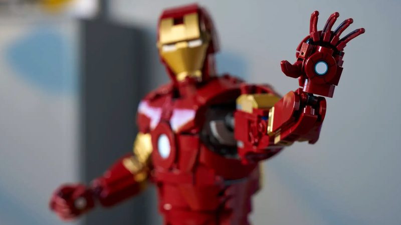 LEGO Iron Man Mark III Collector’s Edition boasts detailed red-and-gold armor, removable helmet, arc reactor chest plate, and display stand.