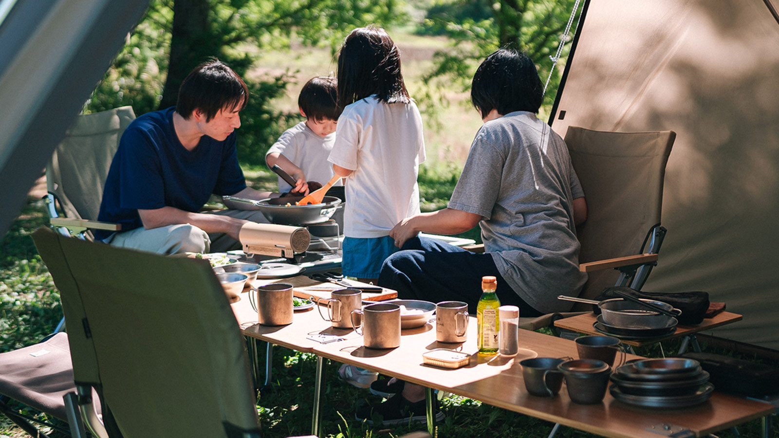 Snow Peak Iron Grill Camp Kitchen & Table Set