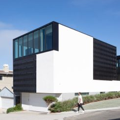 Why This 40% More Efficient Home Is The Future Of Coastal Life