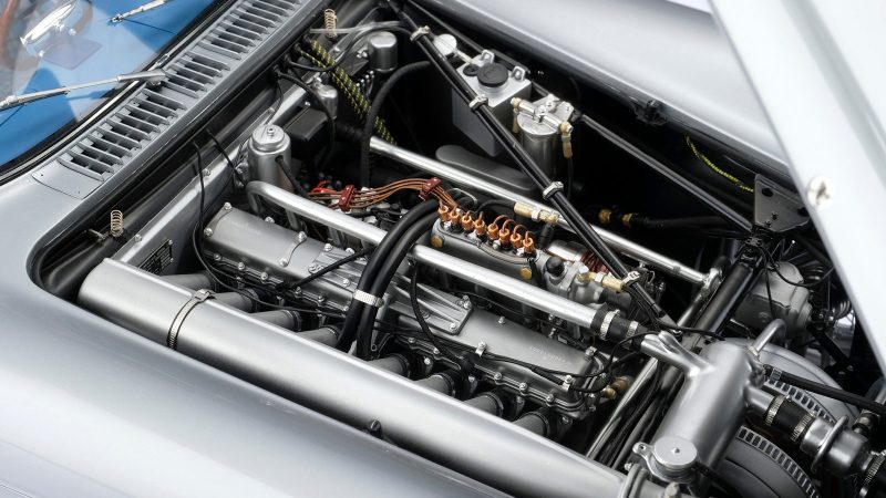 The Amalgam Collection scale model of the Mercedes‑Benz 300 SLR Uhlenhaut Coupe features ultra-detailed craftsmanship, silver bodywork, and historically accurate automotive design.