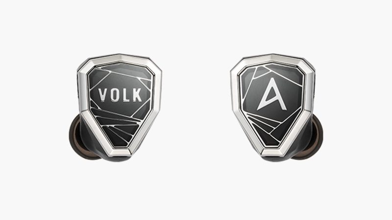 Astell&Kern’s STELLA quadbrid 12-driver IEMs with VOLK hybrid bass, planar and electrostatic drivers, 6061-T6 aluminum body, sapphire glass faceplate, and a premium gold-silver-copper cable.