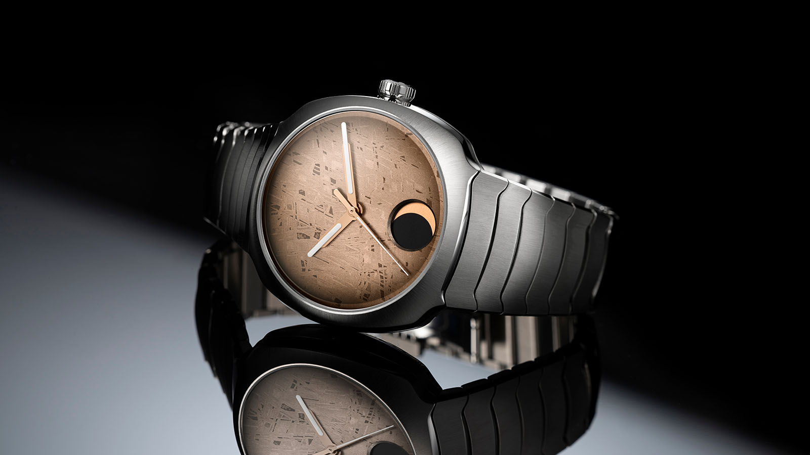 H. Moser & Cie. Streamliner Perpetual Moon Concept Meteorite