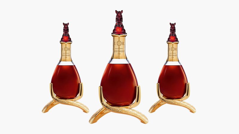 L’Or de Jean Martell Zodiac Edition Assemblage du Cheval cognac in a Baccarat crystal decanter with a gold-plated horse-head stopper.