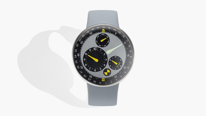The Ressence x Marc Newson Type 3 MN oil-filled titanium watch with ROCS rotating discs, double-domed sapphire crystal, lug-less design, and limited-edition 80-piece release.
