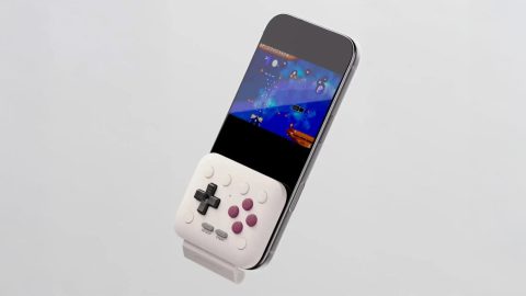 8BitDo’s FlipPad Converts Smartphones into Retro Consoles
