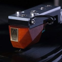 Analog Relax’s EX‑700 Cartridge Pairs Spruce and Precision