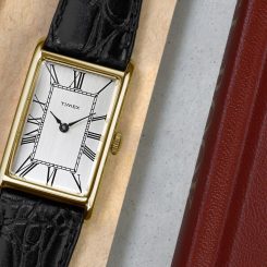 Timex Revives the 1976 Lexington with a Sleek Gold‑Tone Reissue