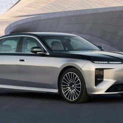 BMW 7 Series Refines Luxury With Subtle Tech
