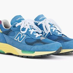 New Balance 992 Sea Stone Adds Bold Hues to an Icon