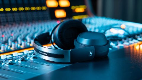 Sennheiser HD 480 Pro Aims for Studio Precision and Comfort