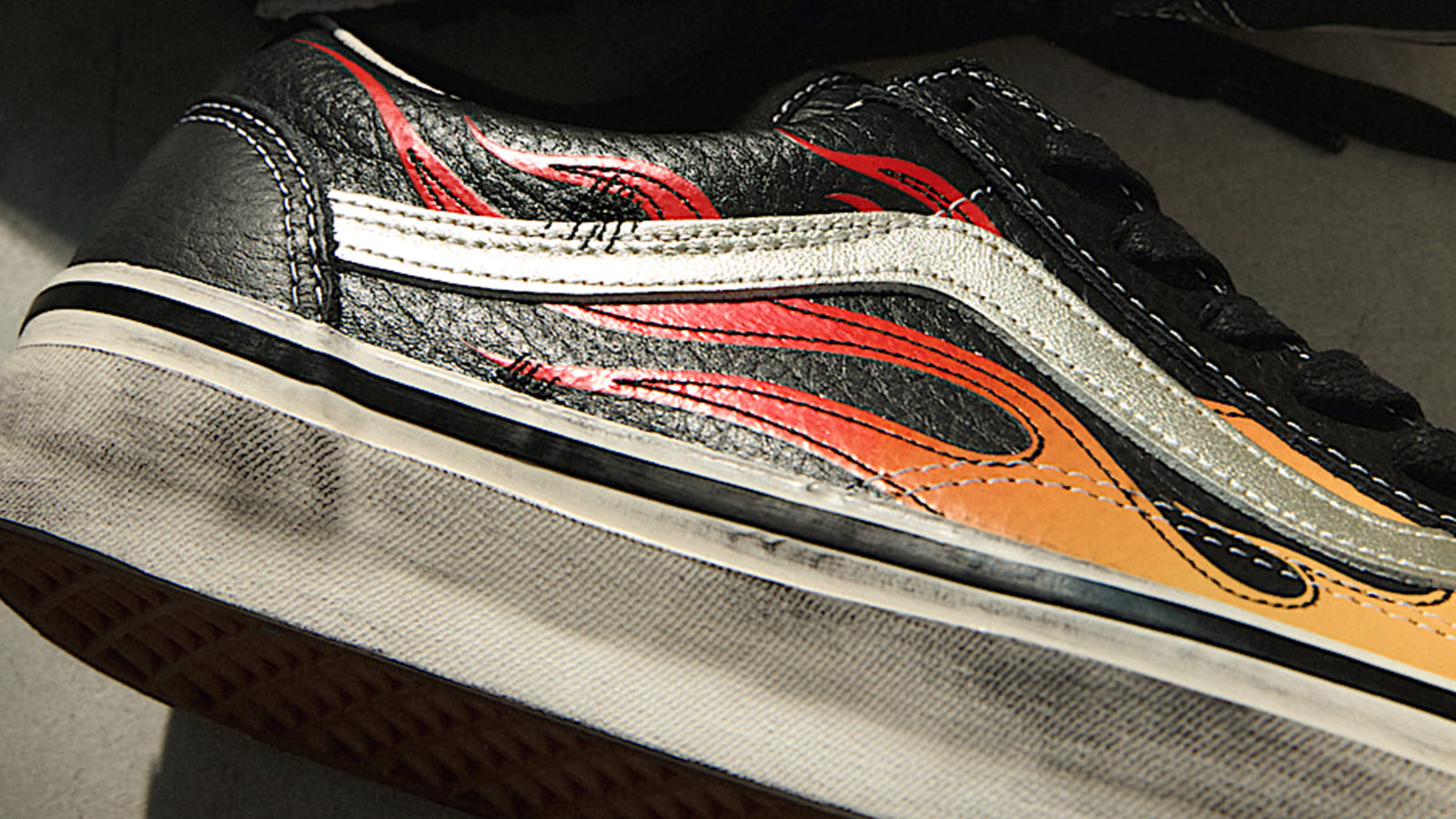 Vans Old Skool 36 Archive Flame Revisits a Hot Icon