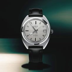 Oris revives 1966 Star with 35 mm barrel‑shaped tribute