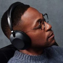 Sony Celebrates the 1000X Series with a Luxe ‘THE COLLEXION’ Headphone