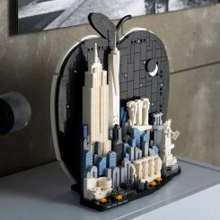 LEGO’s New York City Set Turns the Big Apple into a Displayable Sculpture