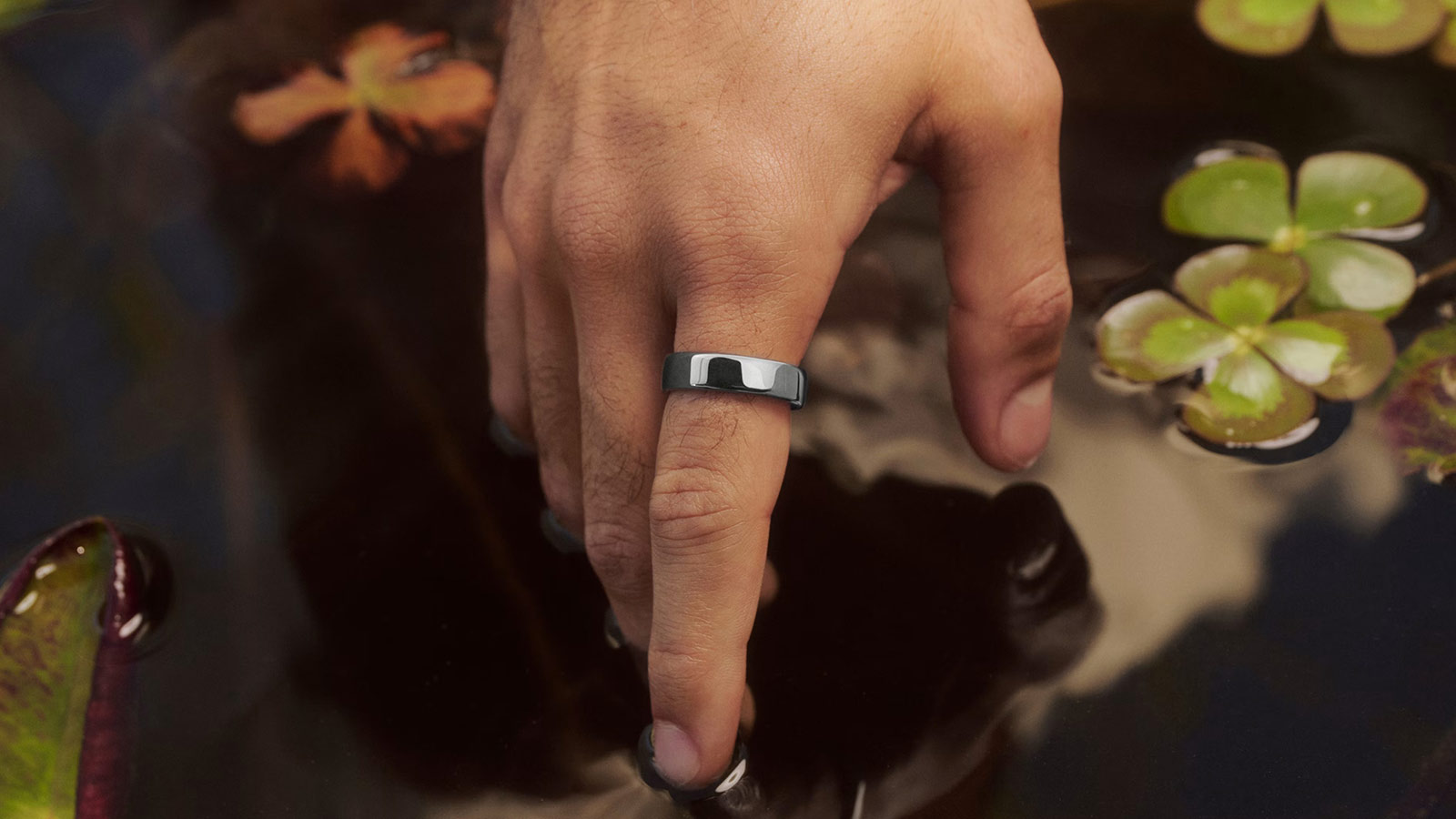 Oura Ring 5 Shrinks the Smart Ring Without Sacrificing Capability