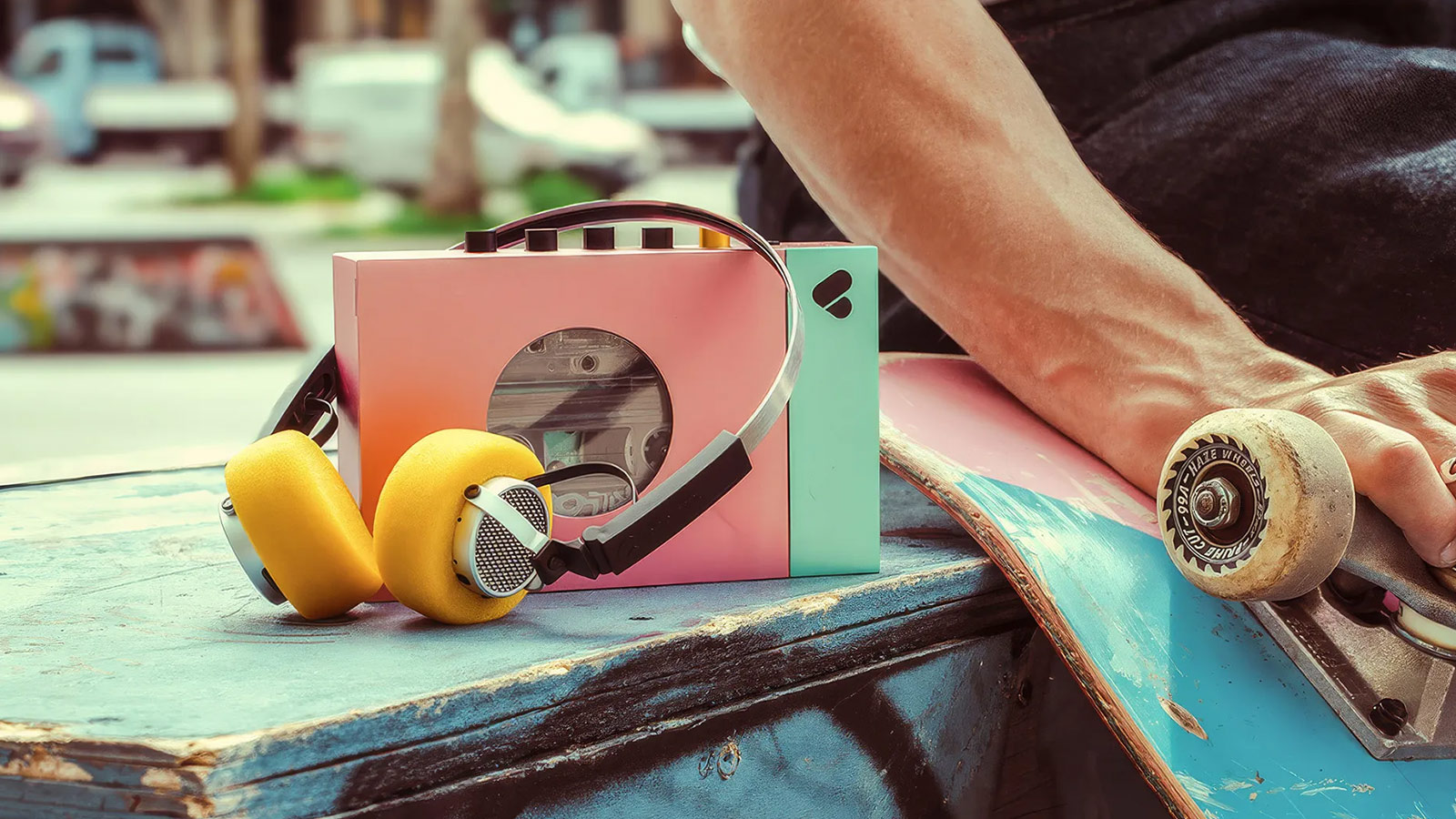 We Are Rewind Revives ’80s Style with the Freddie Retro Headphones