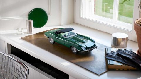 LEGO Rebuilds the Jaguar E-Type in 1,673 Pieces