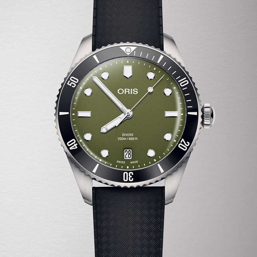 Oris Divers Date Debuts in a Fresh Olive Green