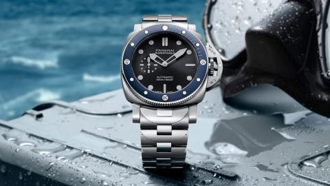 Panerai Gives The Submersible A Steel Bracelet