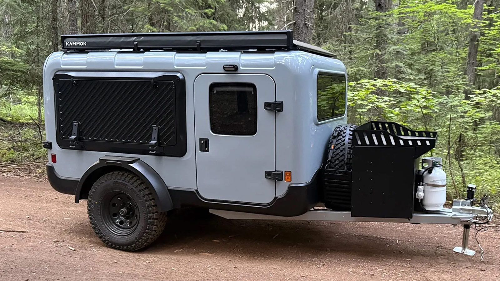 Motsmann Outranger Keeps Off-Grid Weight Down