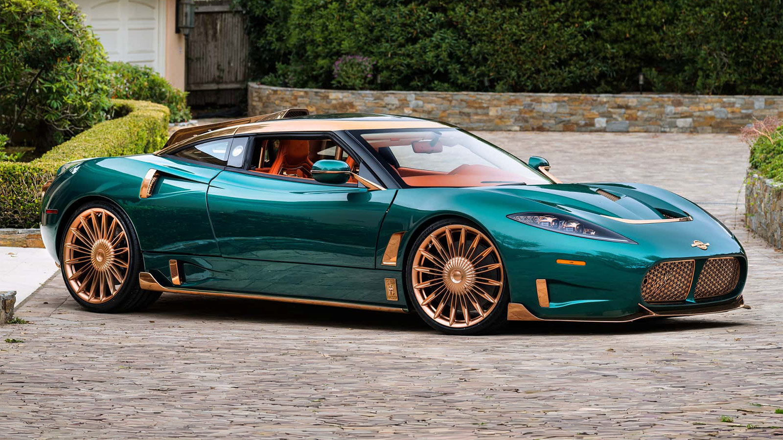 Spyker Returns With an 800-HP Manual C8