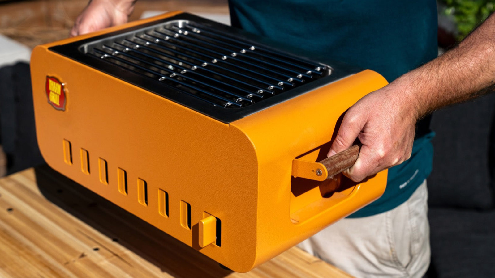 The Thaan Grill Makes Live Fire Portable
