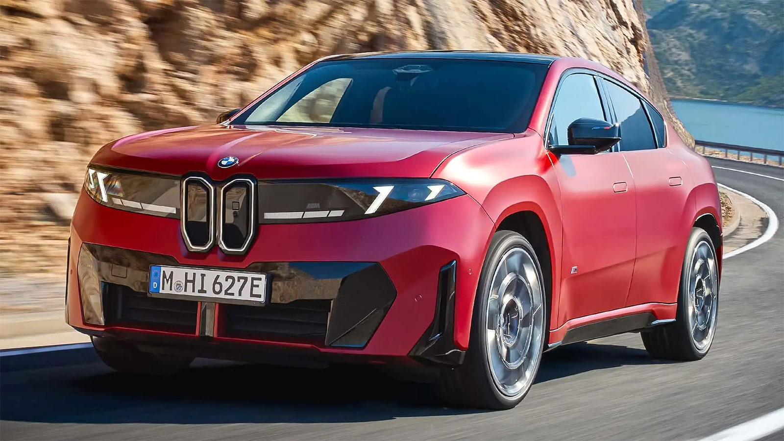 BMW iX4 Gives Neue Klasse a Sharper Silhouette