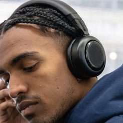 TDM Neo Turns Headphones Into a Bluetooth Speaker